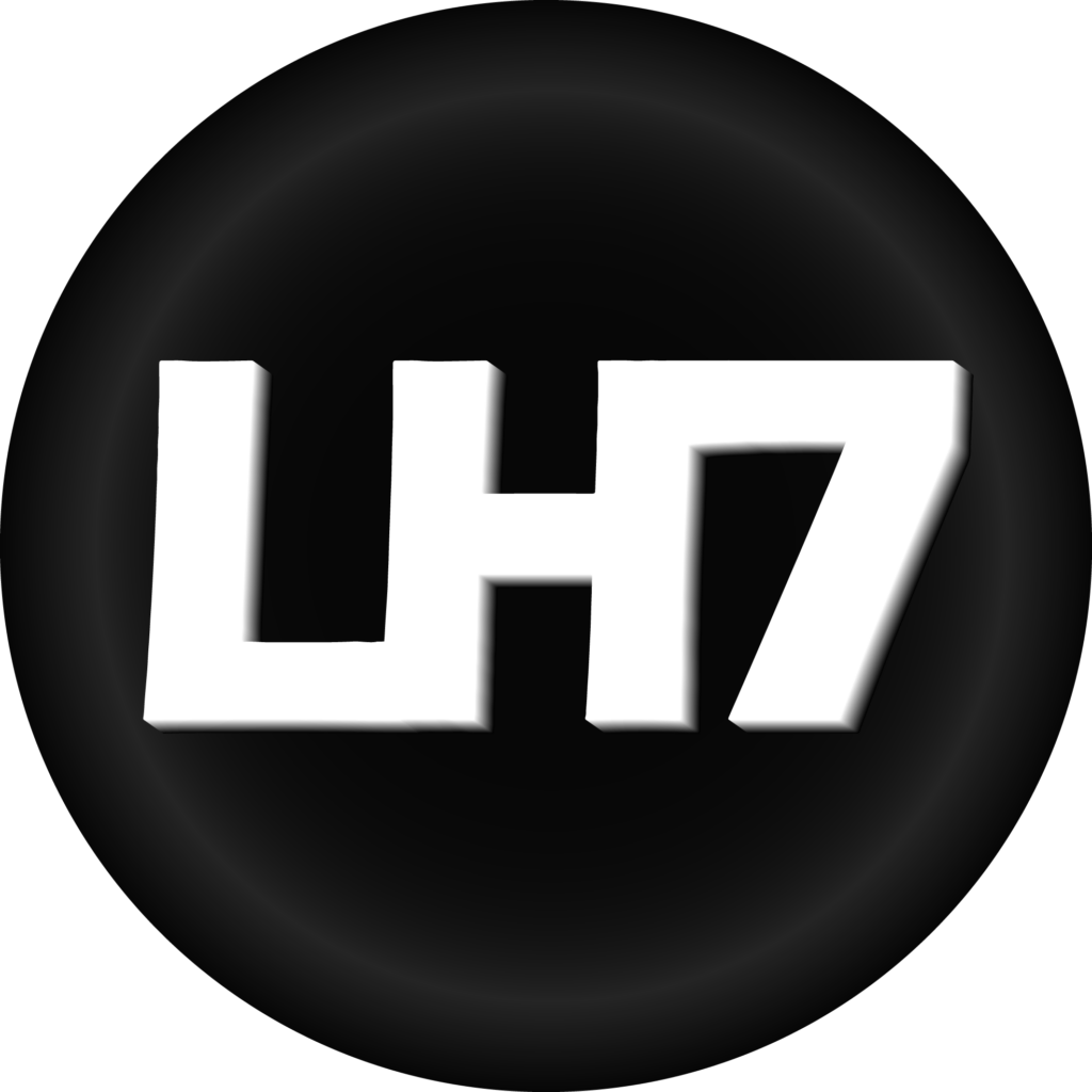 het wit LH7 logo met een zwarte cirkel achtergrond